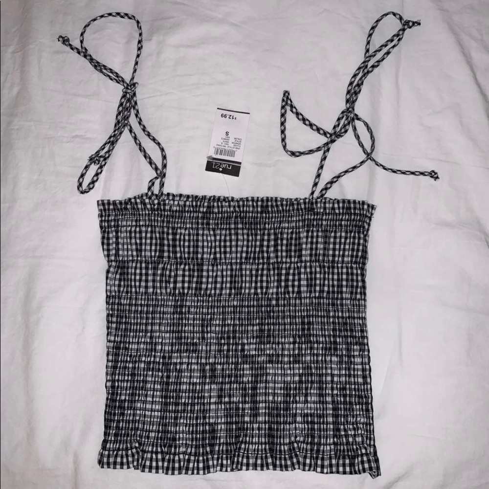 Rue21 NEW Women’s top